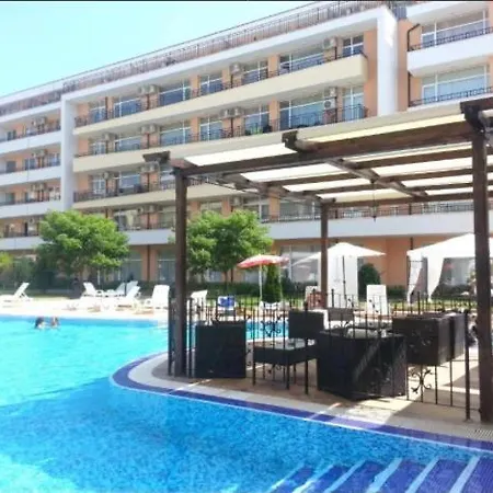 Grand Kamelia Apartament